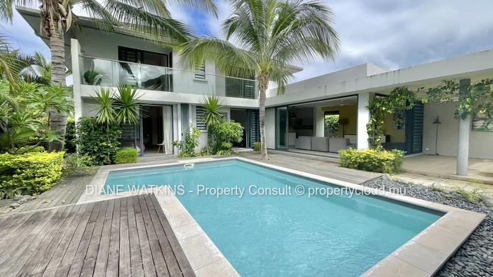 À Vendre  - Villa Spacieuse à La Preneuse