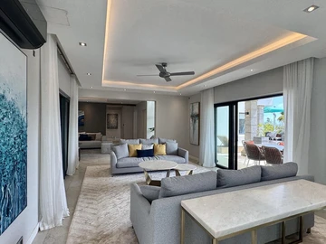 4 Bedroom Villa
