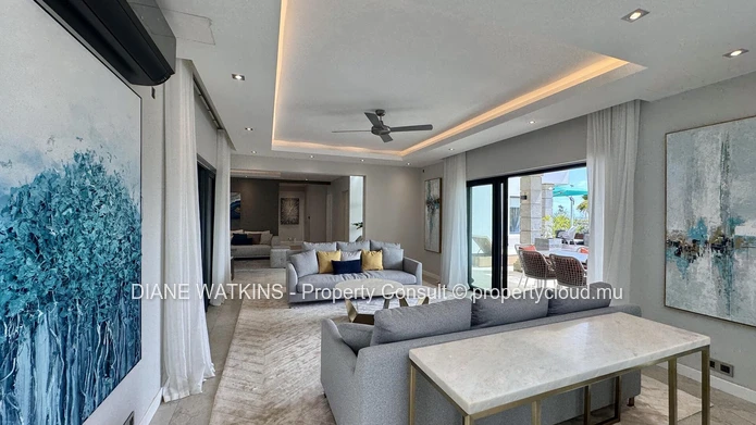 Where Serenity Meets Sophistication – 4-Bedroom Villa with Pool & Office for Rent in Flic en Flac