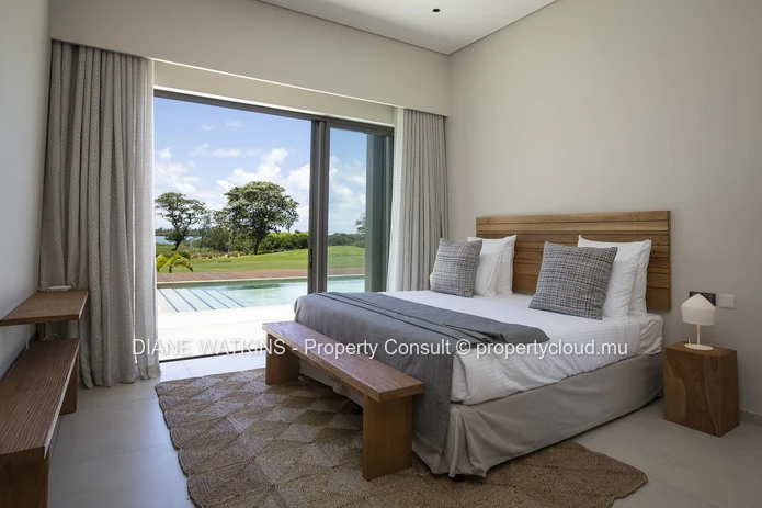 FOR SALE - Modern and Luxurious 4 Bedroom Duplex in Anahita