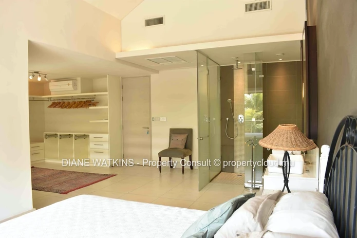 Superbe duplex au bord de l'eau