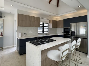4 Bedroom Villa