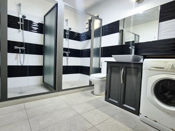 Appartement de 6 Chambres