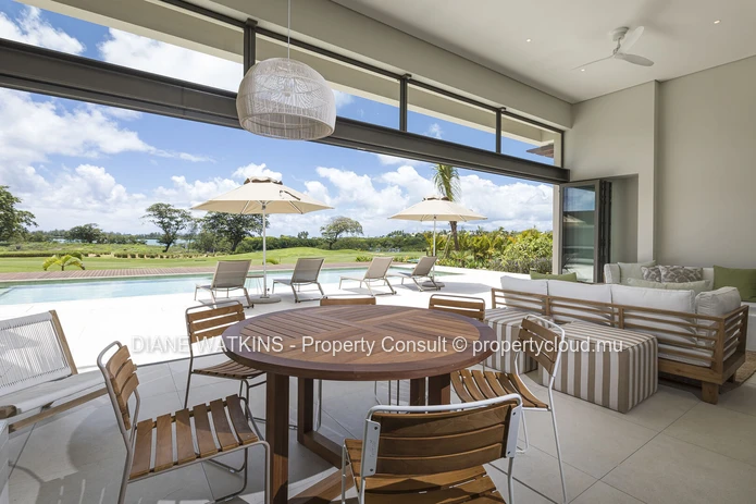 FOR SALE - Modern and Luxurious 4 Bedroom Duplex in Anahita