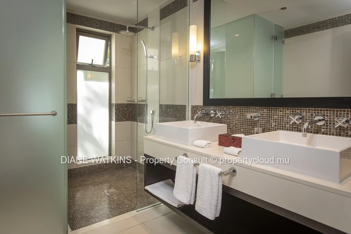 A Vendre - Luxueuse Villa de 5 Chambres à Anahita